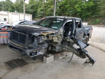  Salvage Nissan Titan