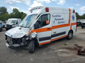  Salvage Mercedes-Benz Sprinter