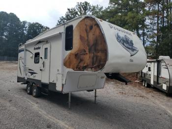  Salvage Prowler Camper
