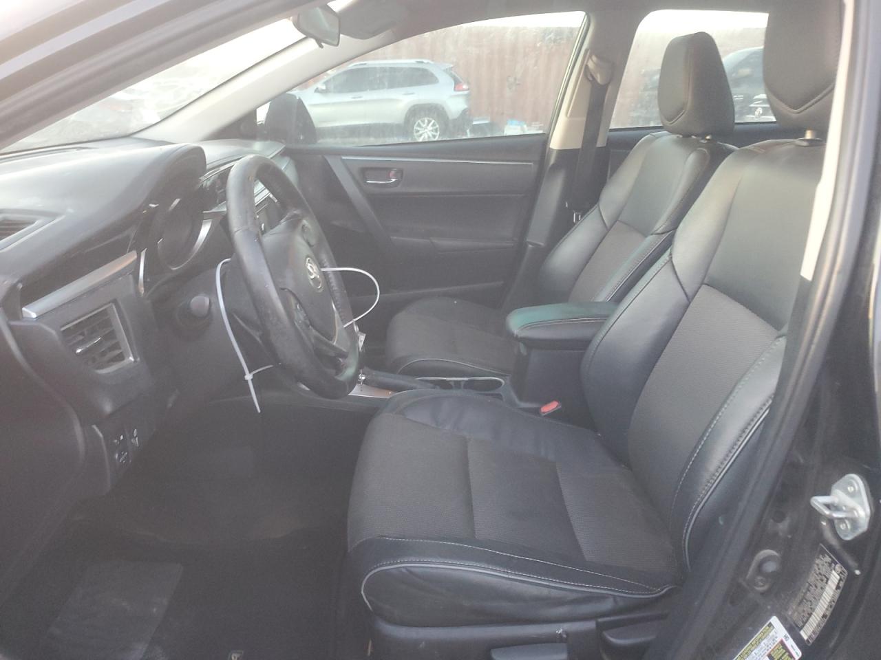 Toyota Corolla L Image 5