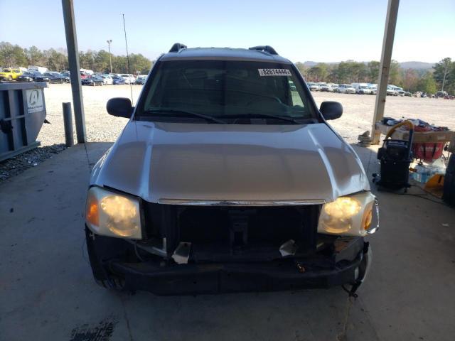 GMC Envoy Xl Image 2