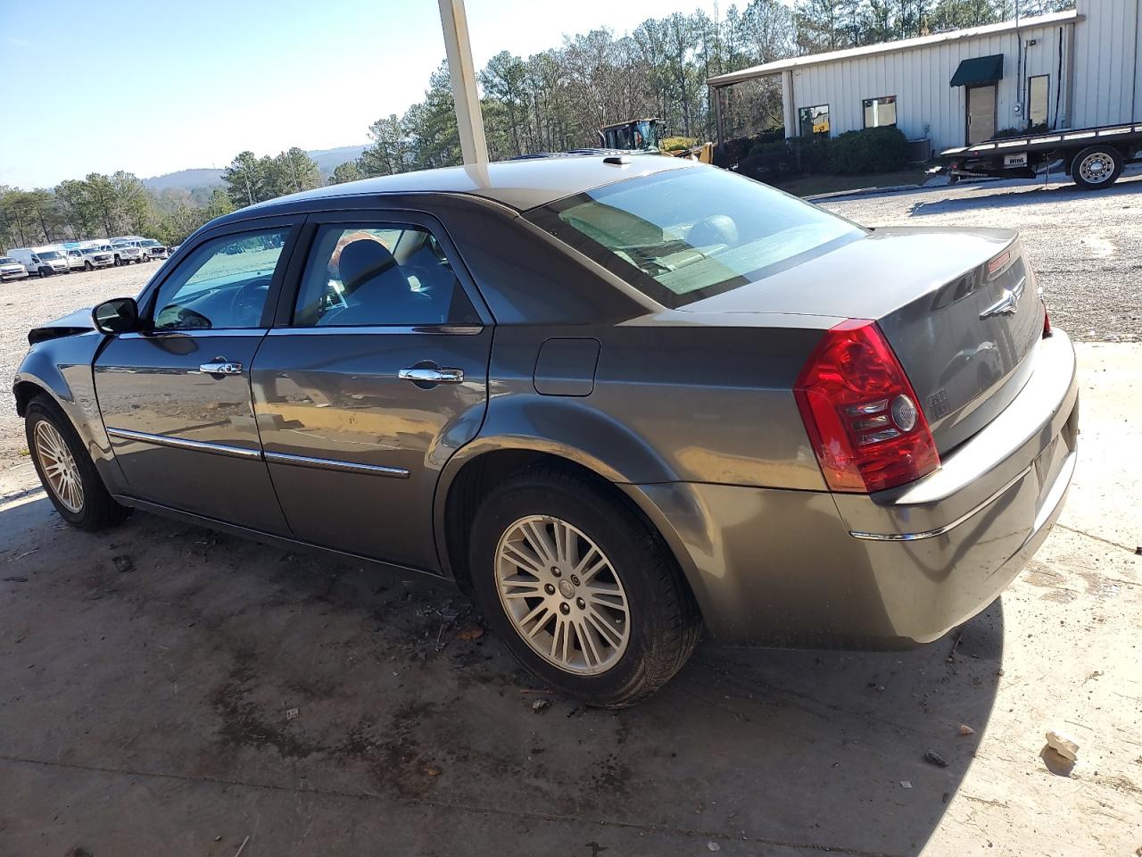 Chrysler 300 Touring Image 10