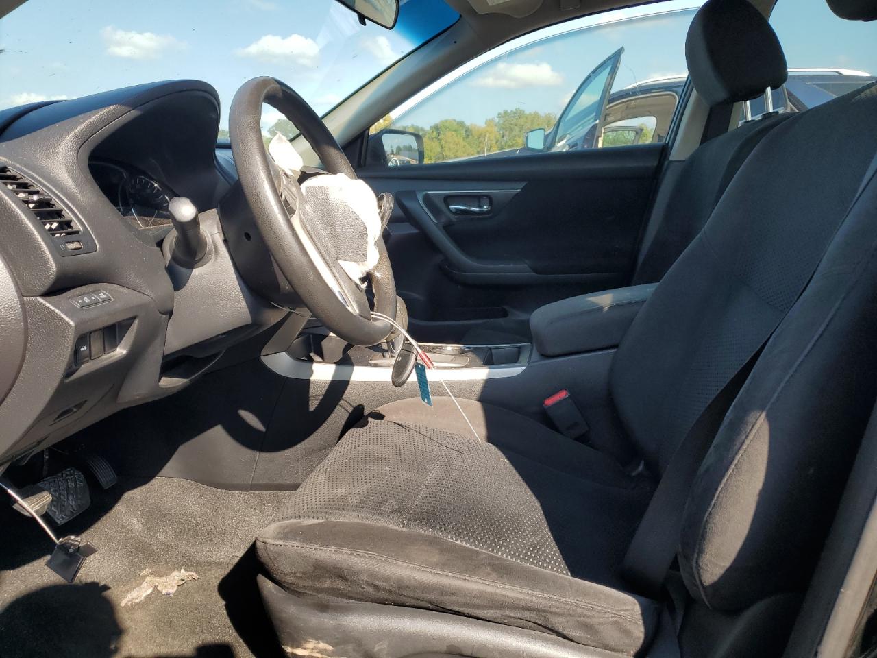 Nissan Altima 2.5 Image 11