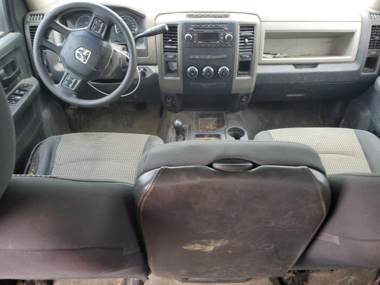 Dodge Ram 3500 St Image 8