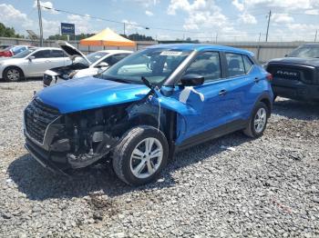  Salvage Nissan Kicks Play