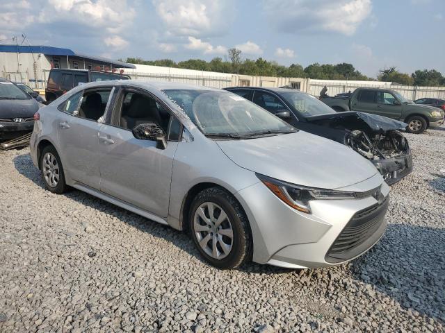 Toyota Corolla Le Image 10