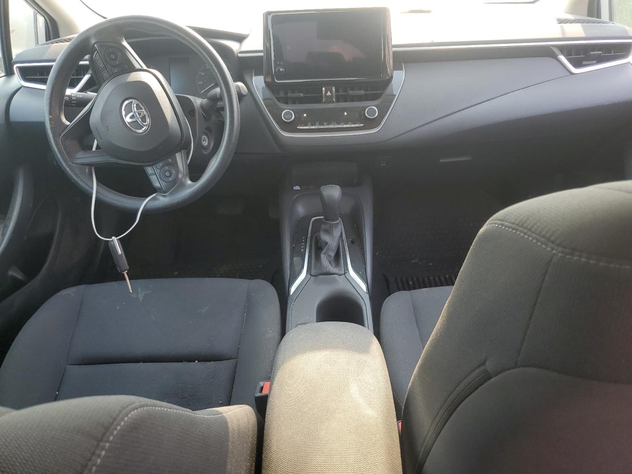 Toyota Corolla Le Image 4