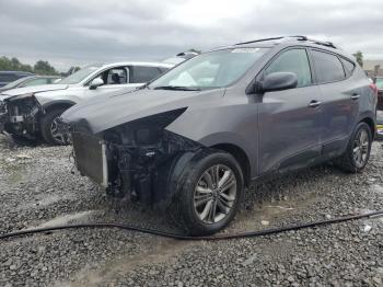  Salvage Hyundai TUCSON
