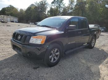  Salvage Nissan Titan