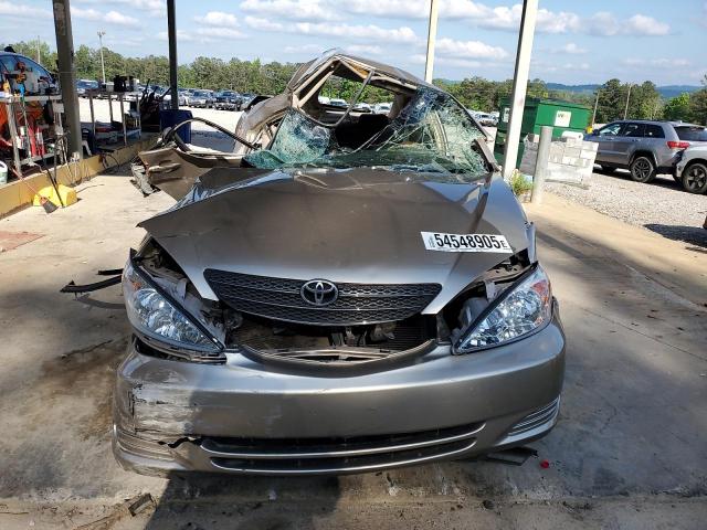 Toyota Camry Le Image 5