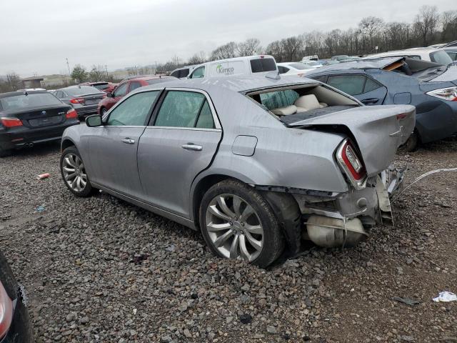 Chrysler 300 Limited Image 2