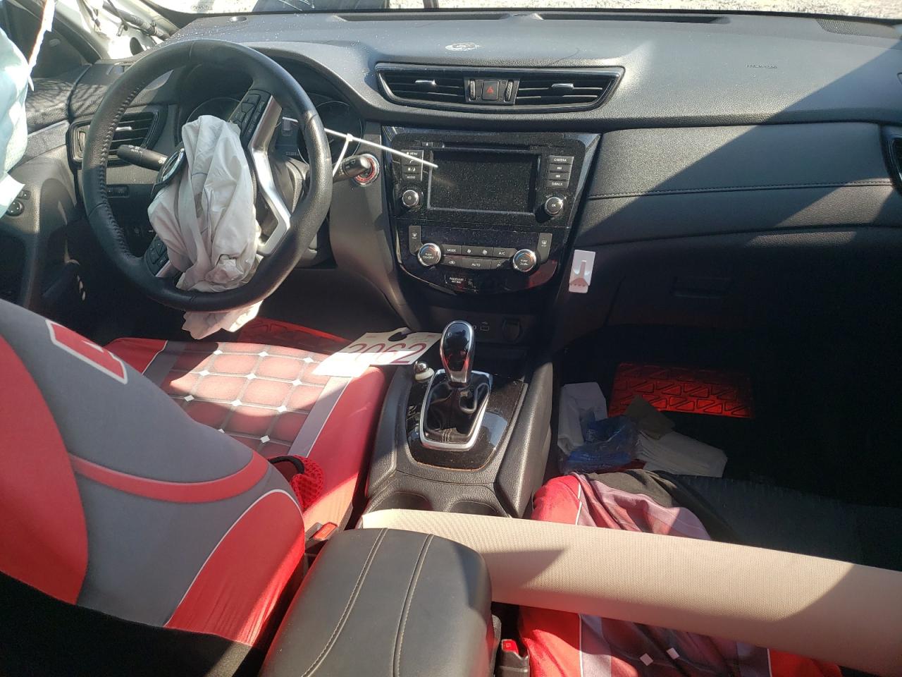 Nissan Rogue S Image 4