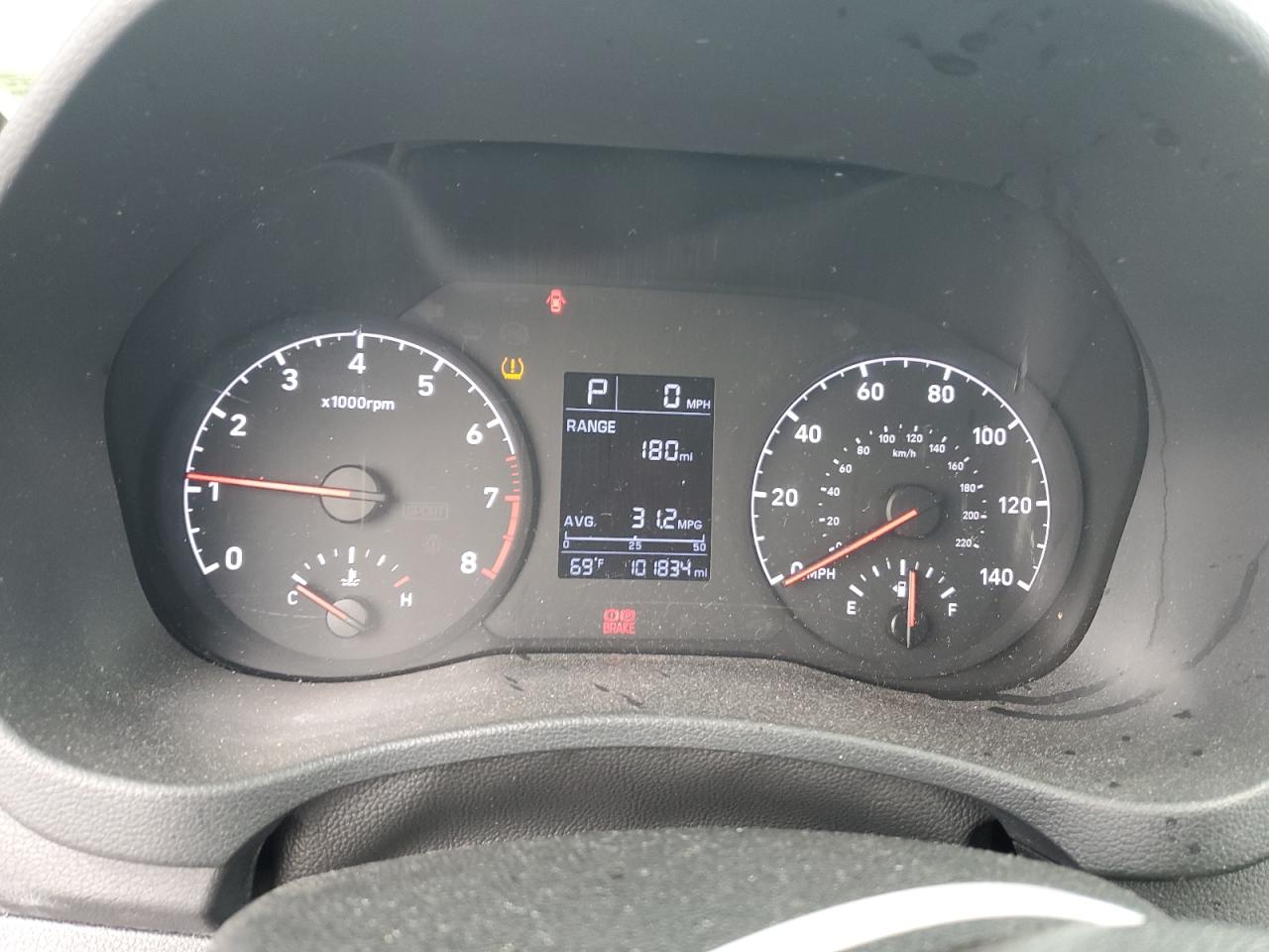 Hyundai ACCENT Se Image 10