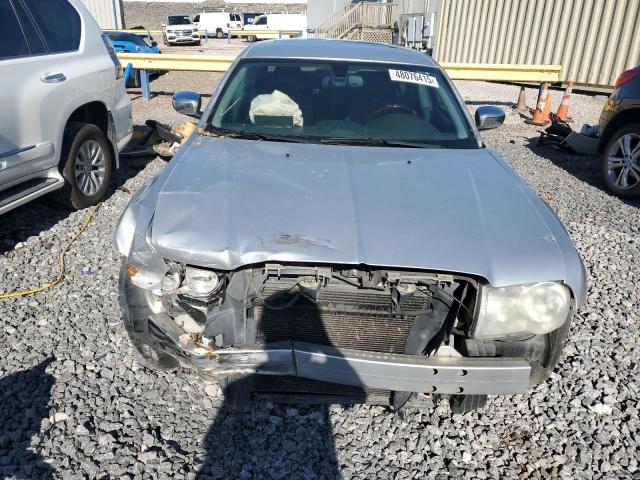 Chrysler 300 Image 4