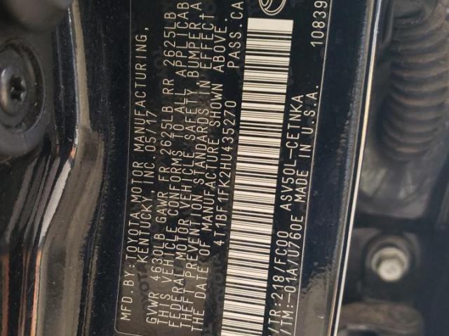 Toyota Camry Le Image 6