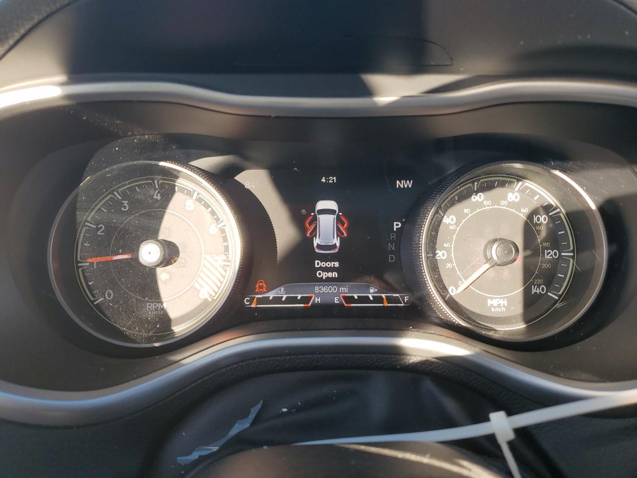 Jeep Cherokee Trailhawk Image 8