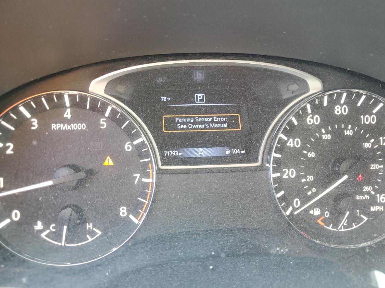 Nissan Pathfinder S Image 4