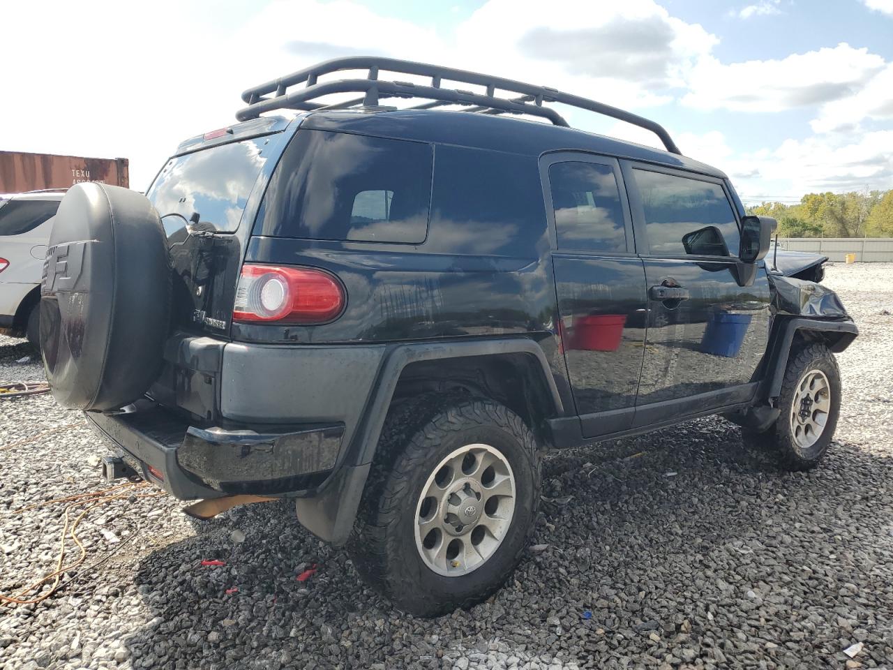 Toyota FJ Cruiser Image 4