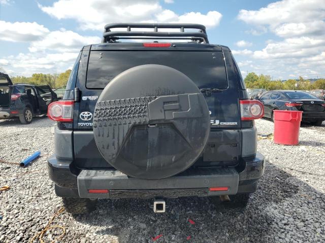 Toyota FJ Cruiser Image 8