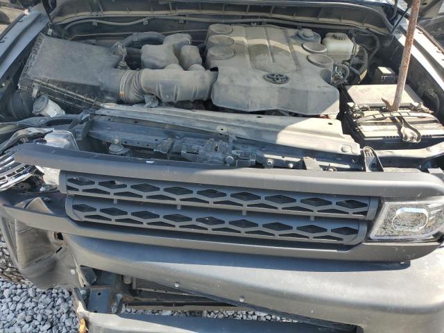 Toyota FJ Cruiser Image 11