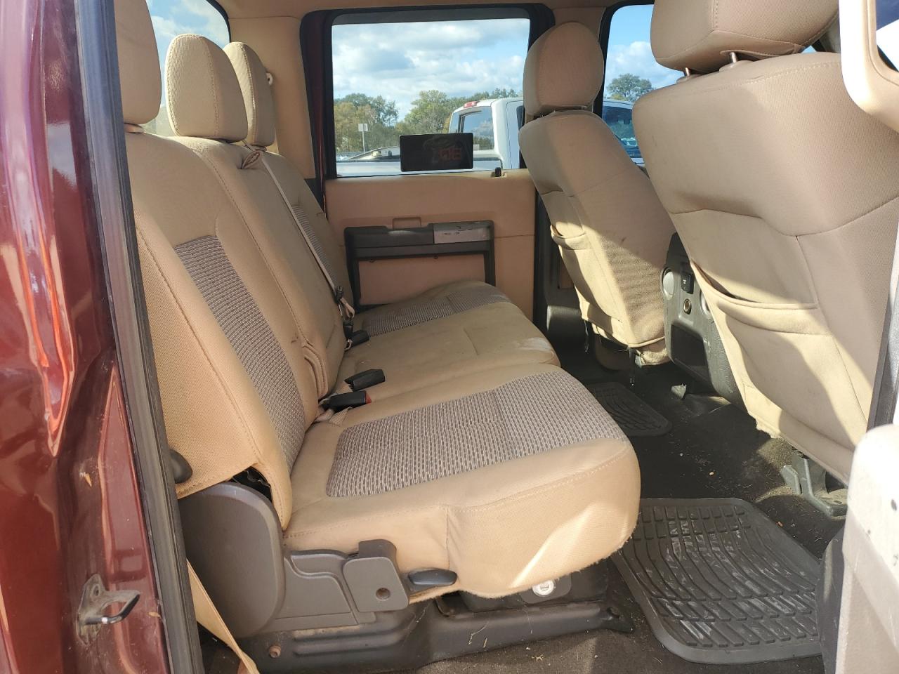 Ford F-250 Super Duty Image 12