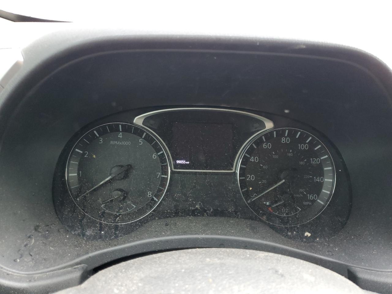 Nissan Pathfinder S Image 4