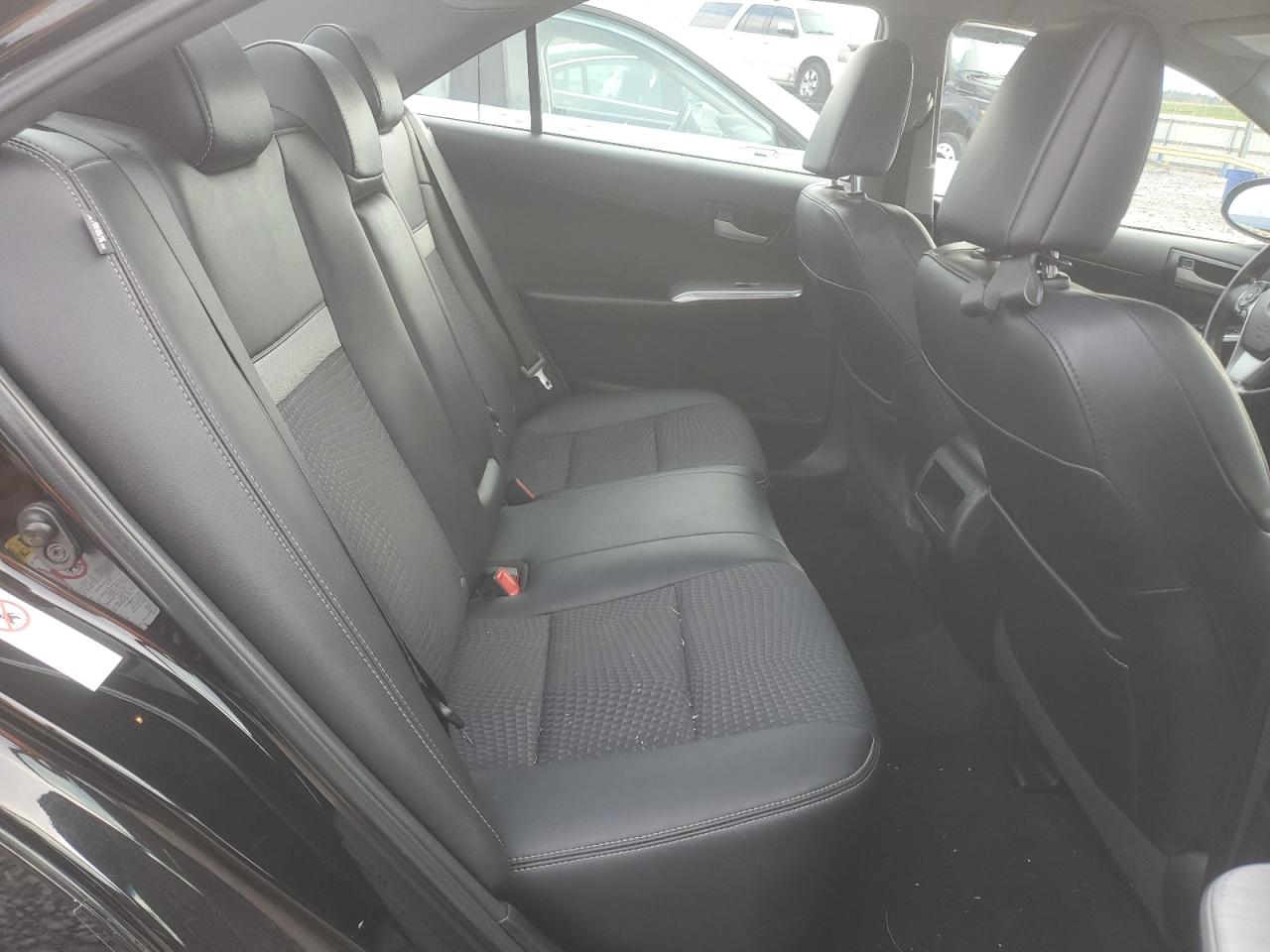 Toyota Camry L Image 6