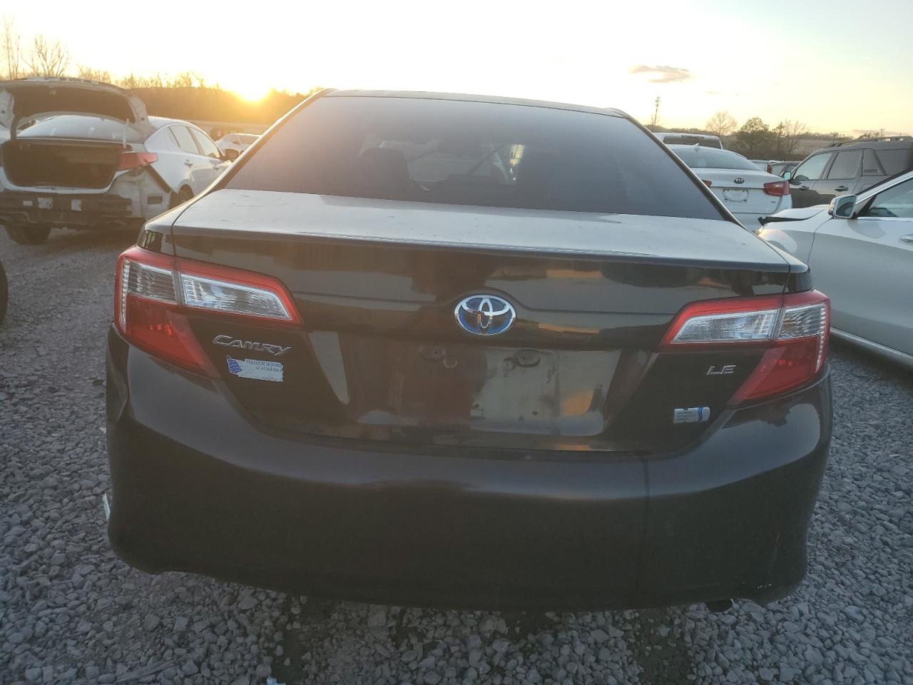 Toyota Camry Hybrid Image 6