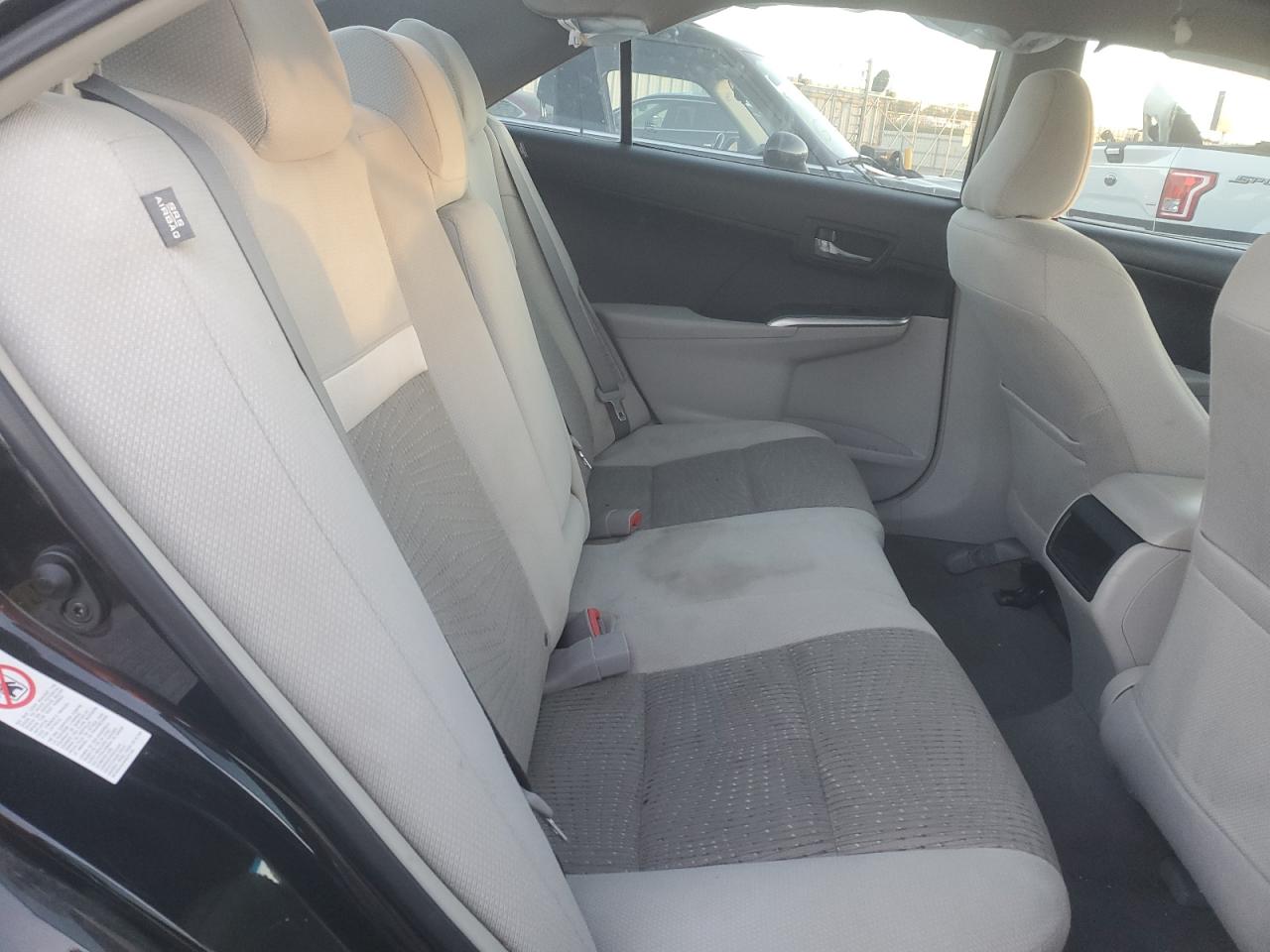 Toyota Camry Hybrid Image 9