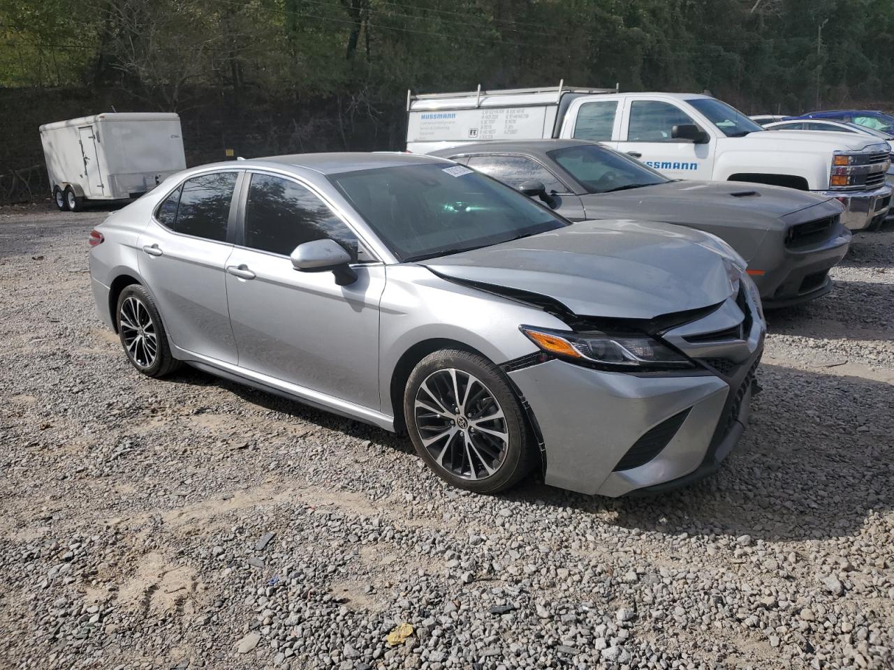 Toyota Camry Se Image 11
