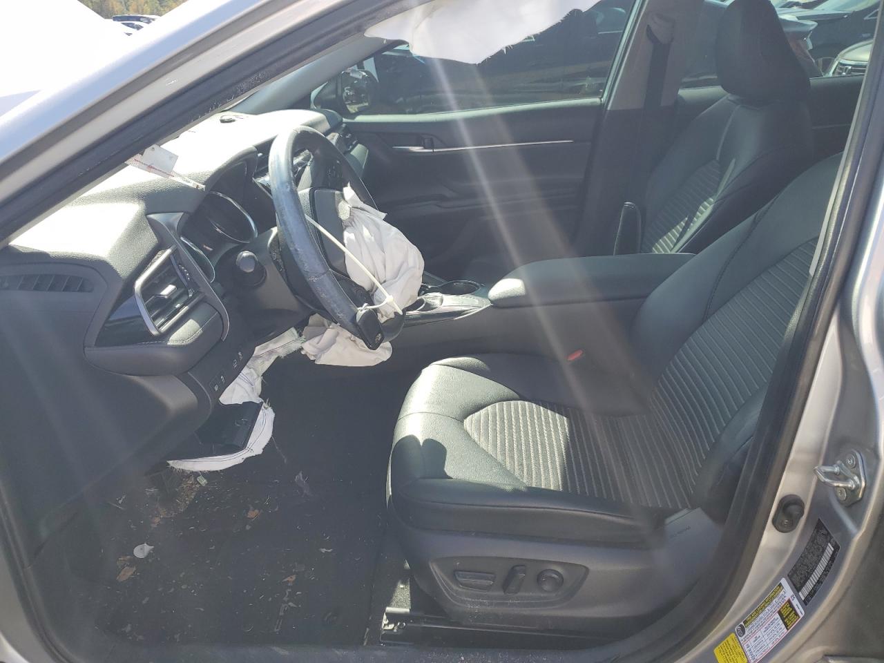 Toyota Camry Se Image 2