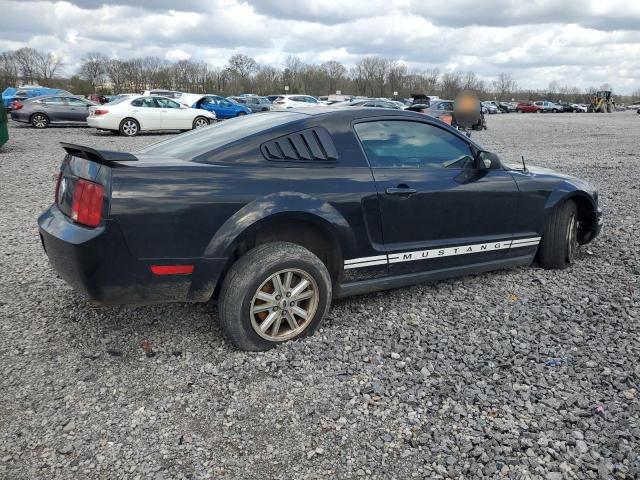 Ford Mustang Image 2