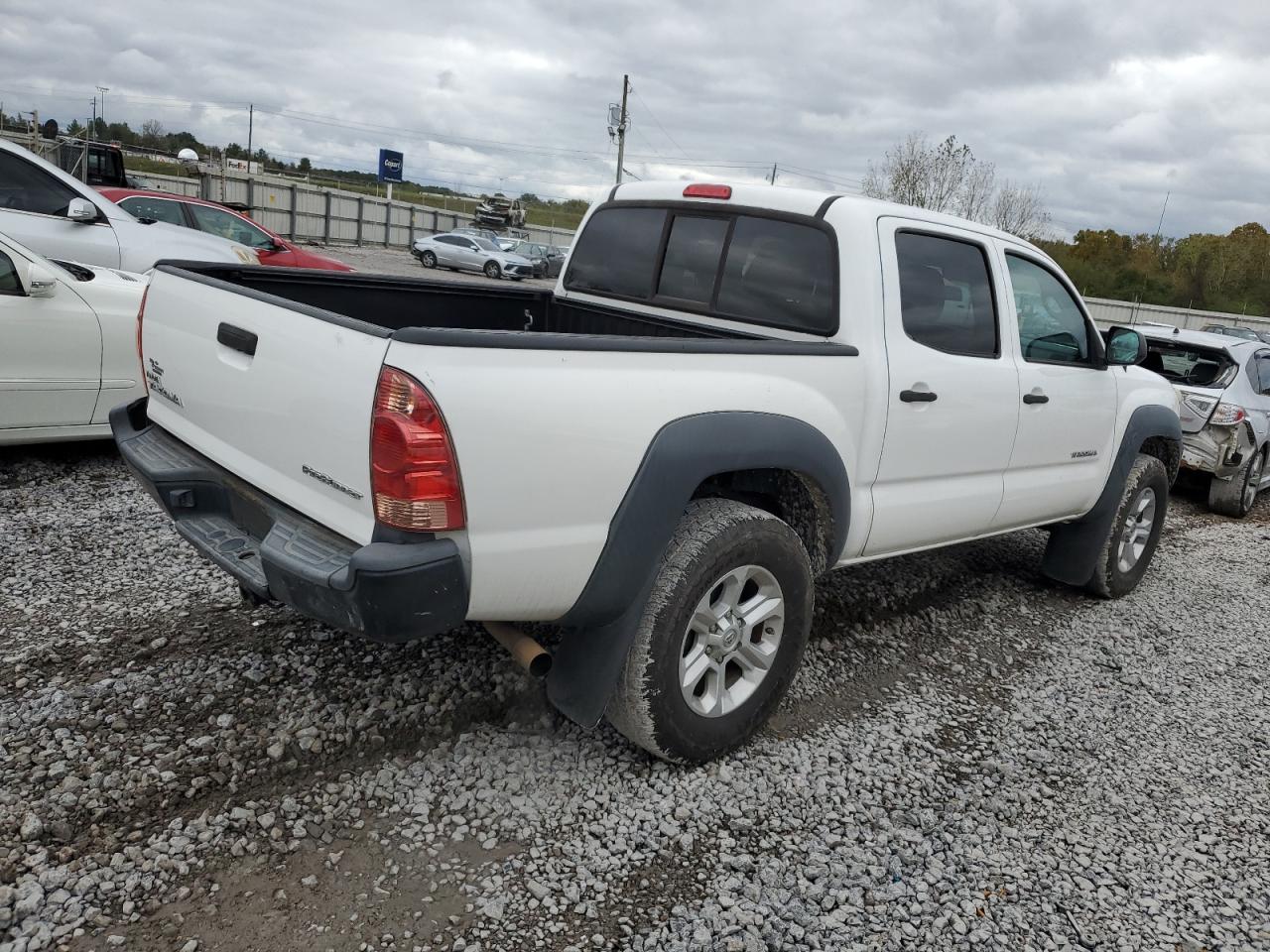 Toyota Tacoma Double Cab Prerunner Image 3