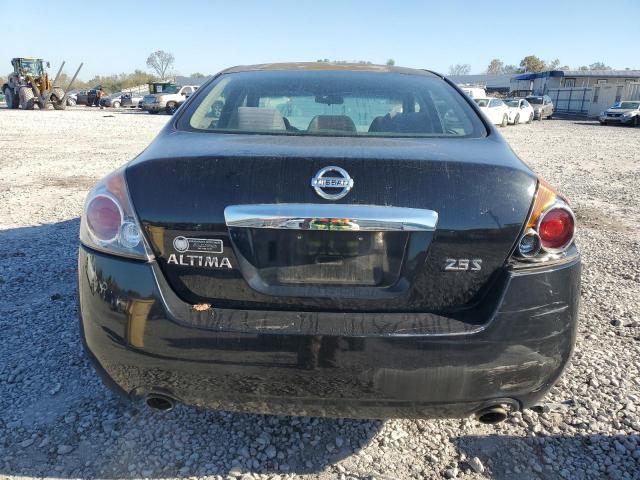 Nissan Altima Base Image 12