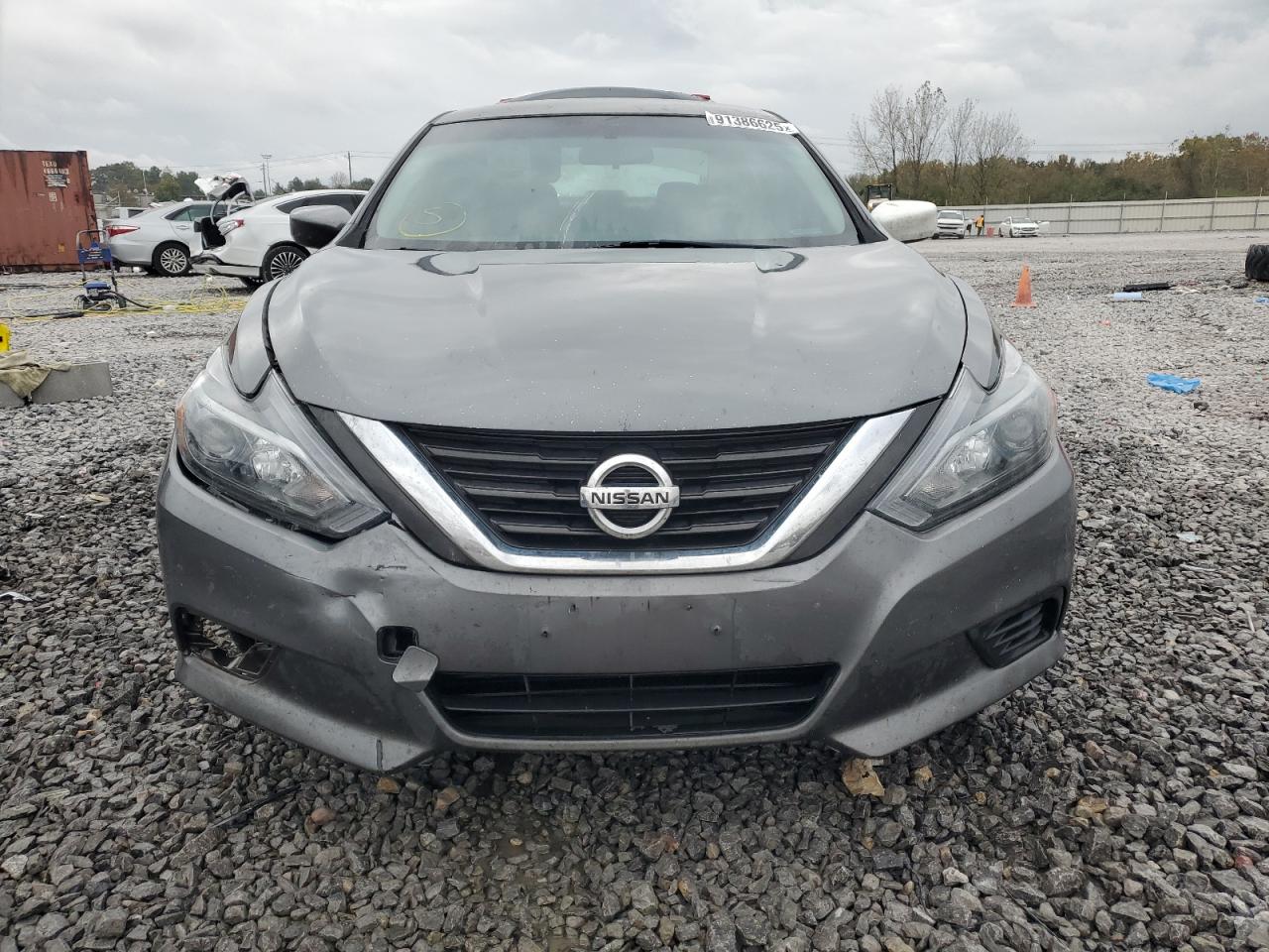 Nissan Altima 2.5 Image 3