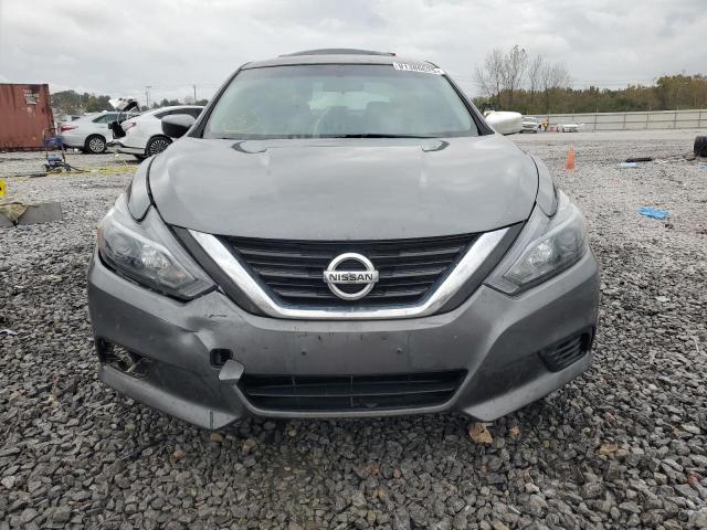 Nissan Altima 2.5 Image 3