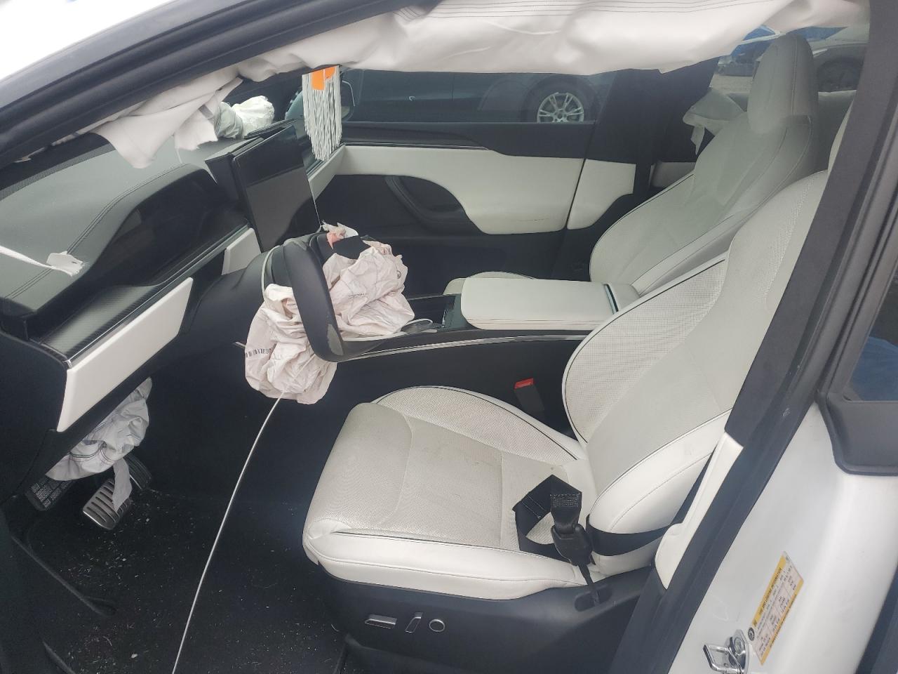 Tesla Model X Image 5