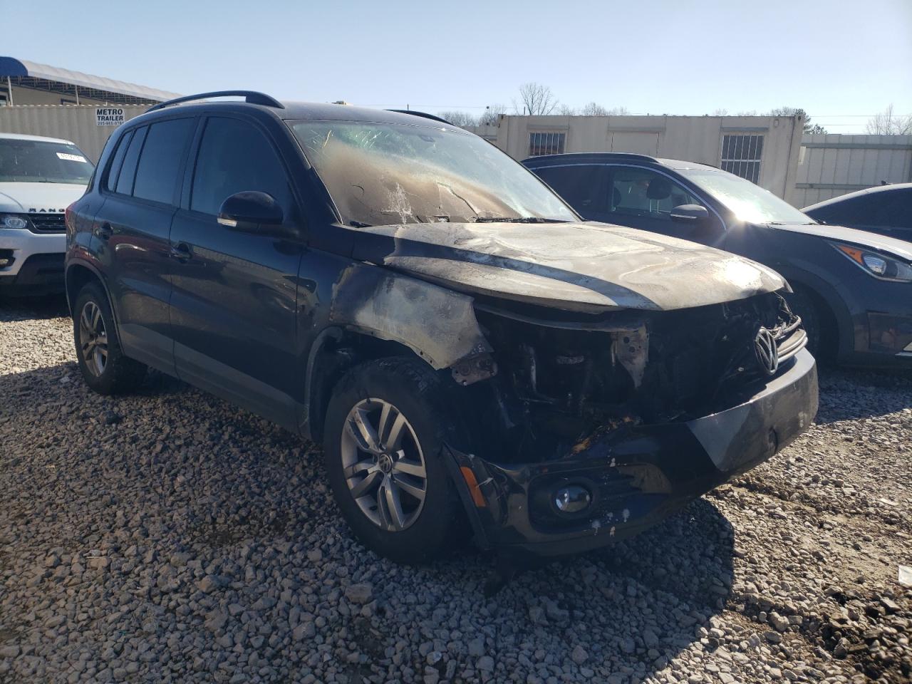 Volkswagen Tiguan S Image 3