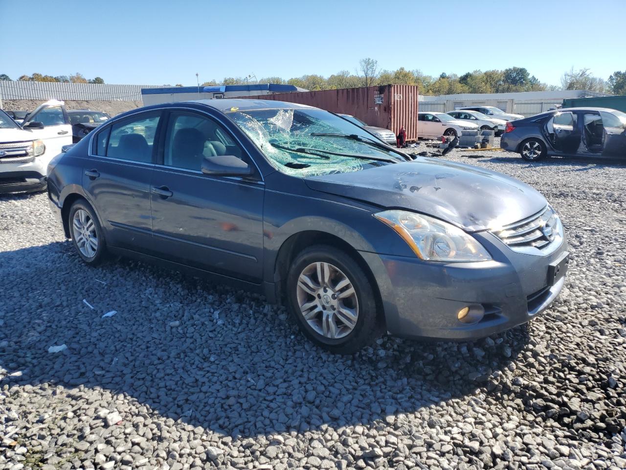 Nissan Altima Base Image 5