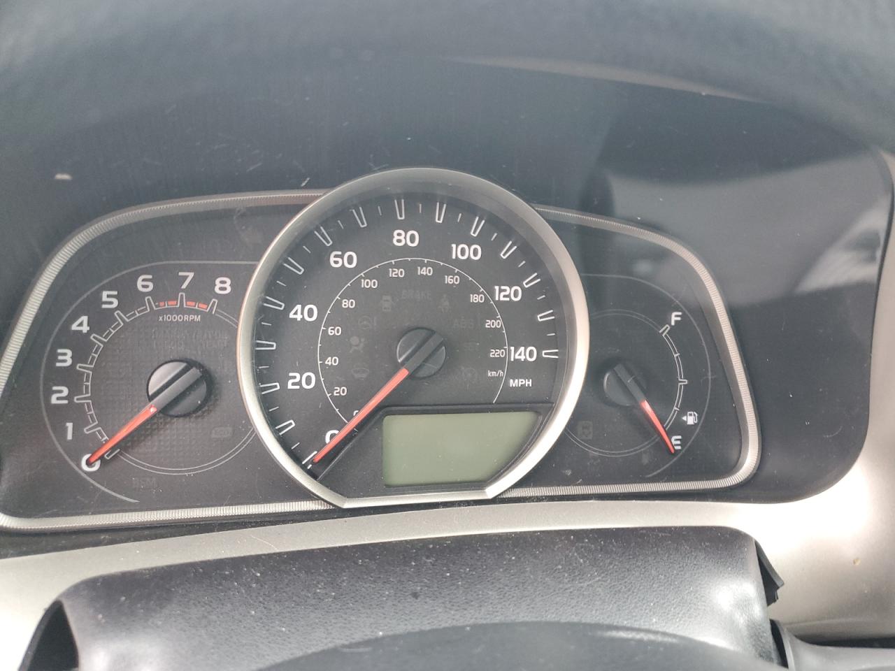 Toyota RAV4 Le Image 7