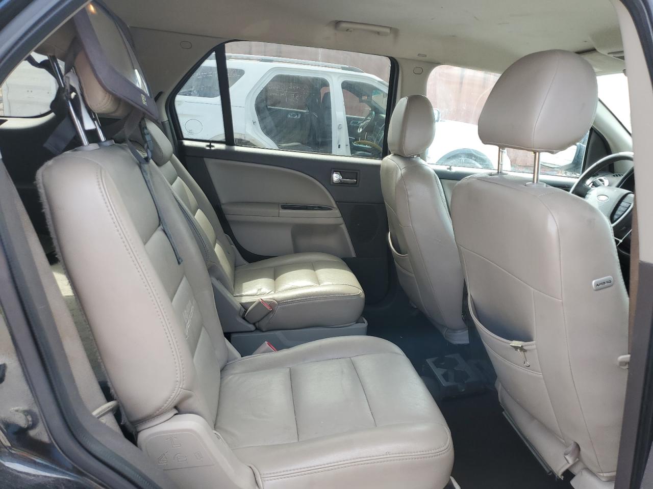 Ford Taurus Sel Image 12