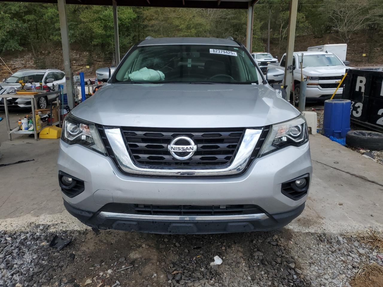 Nissan Pathfinder S Image 7