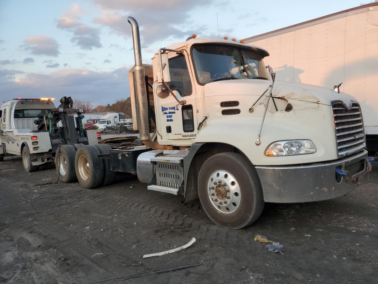 Mack Cxu613 Cxu600 Image 1