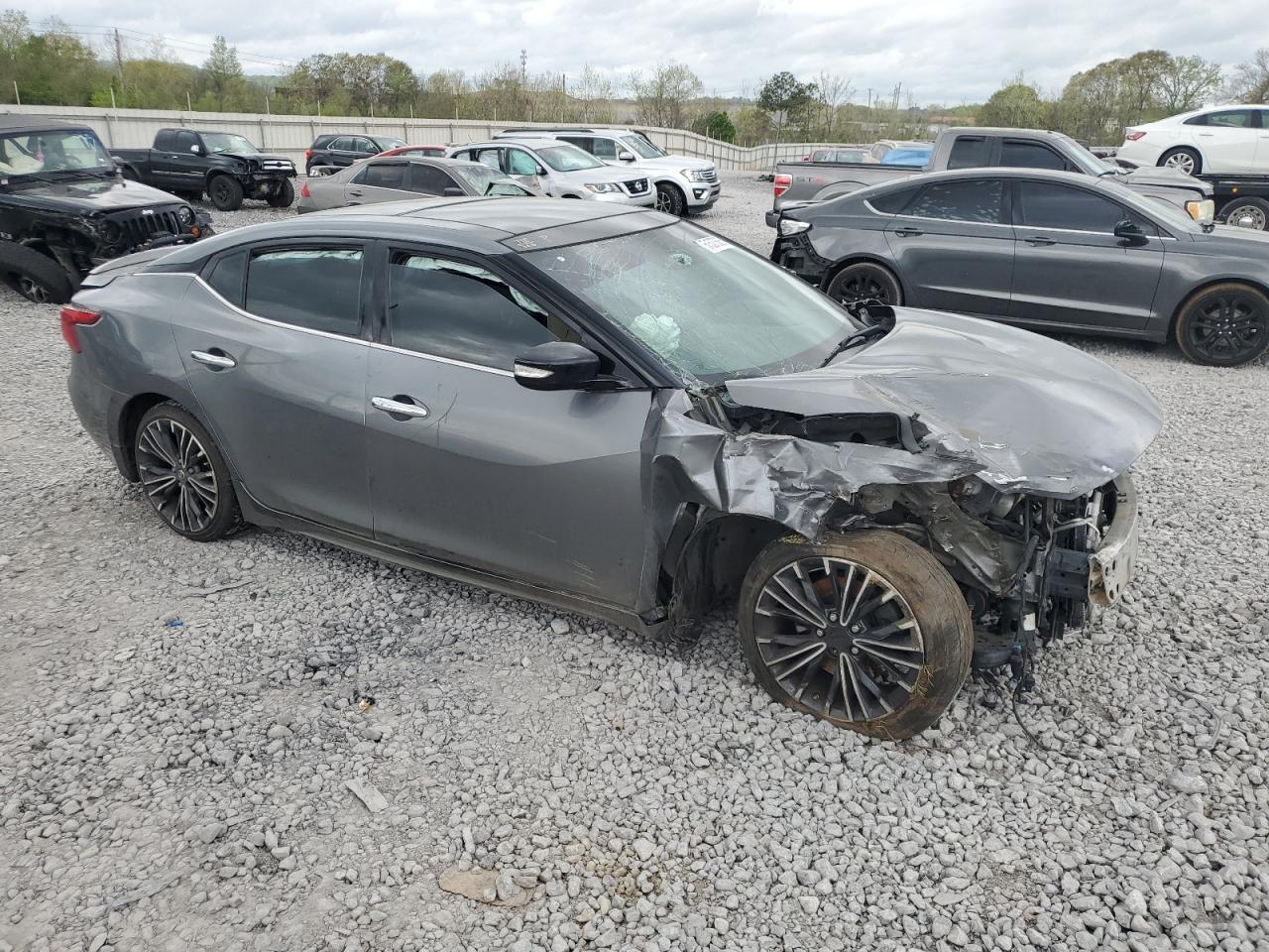 Nissan Maxima 3.5s Image 4