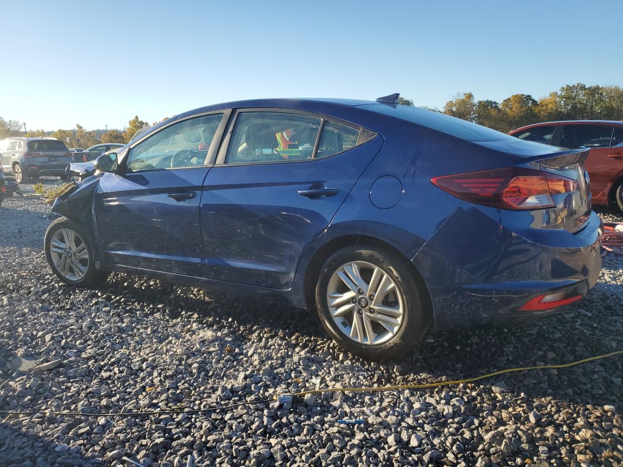 Hyundai ELANTRA Sel Image 8