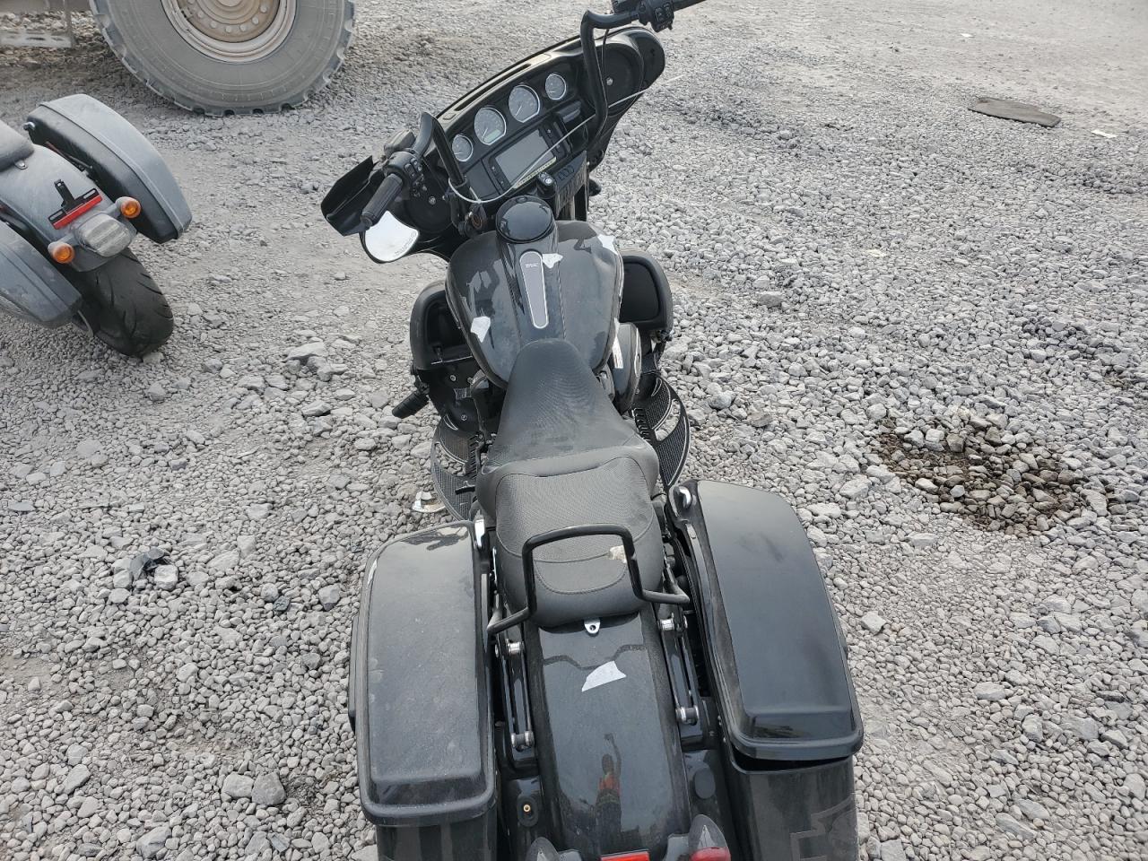 Harley-Davidson Fl Street Glide Special Image 8