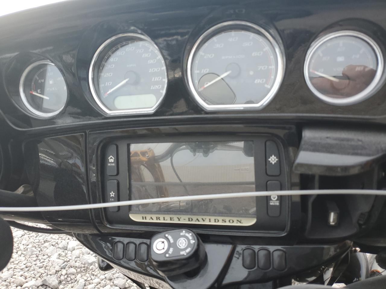 Harley-Davidson Fl Street Glide Special Image 4