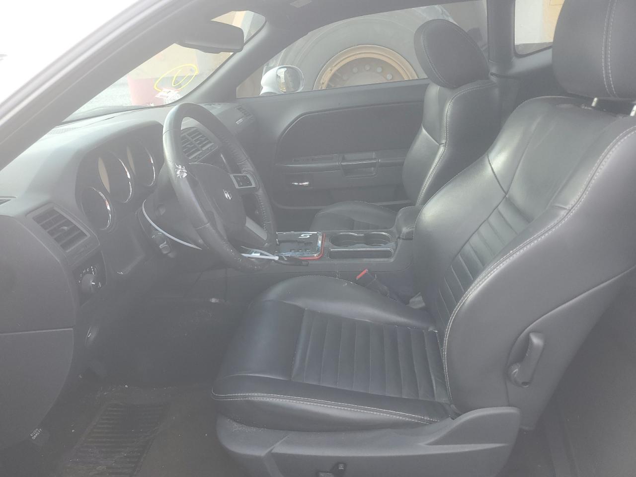 Dodge Challenger R/t Image 3