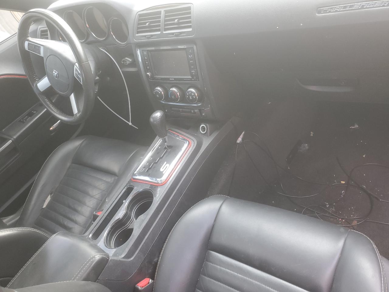 Dodge Challenger R/t Image 9