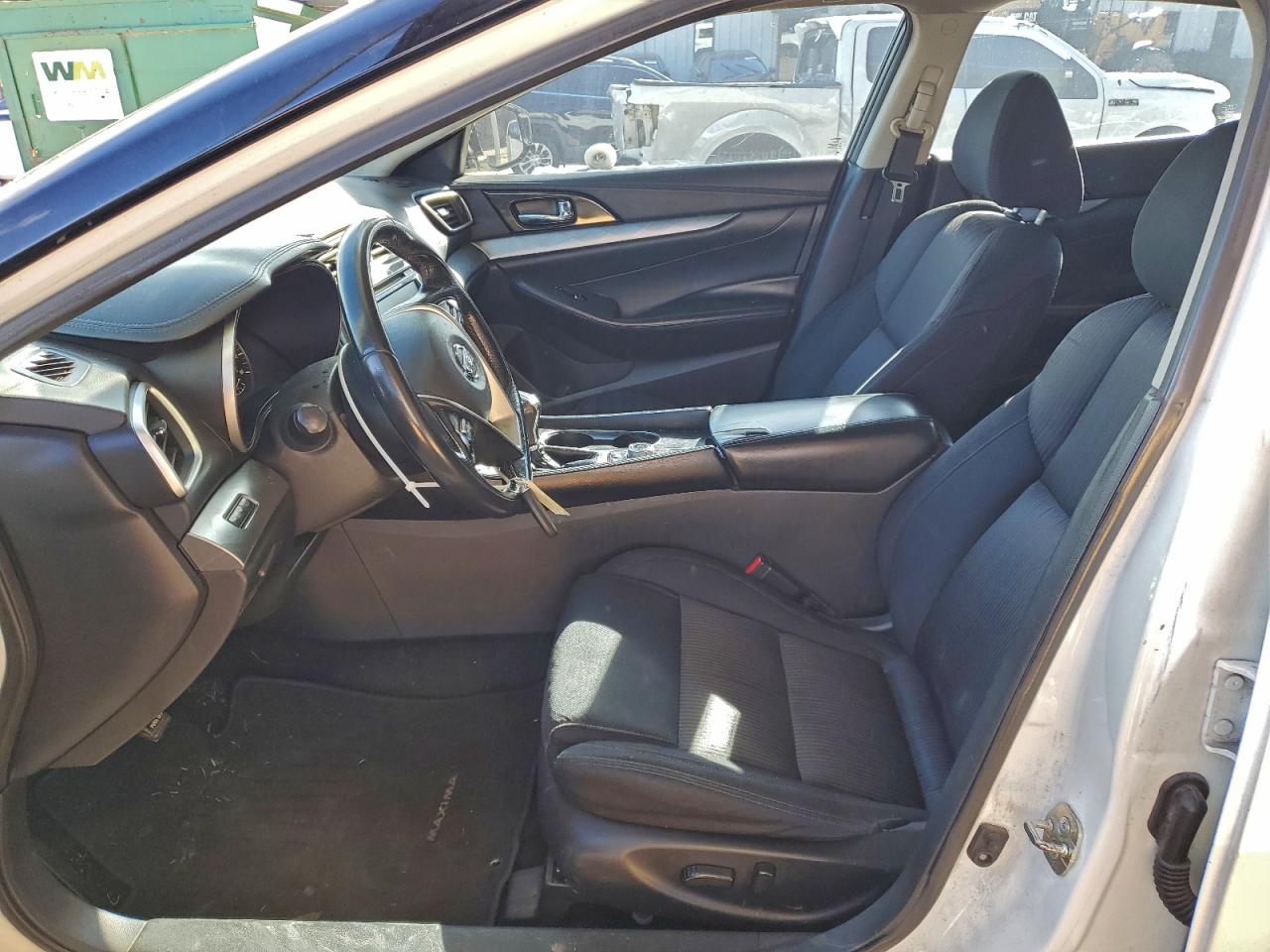 Nissan Maxima 3.5s Image 7